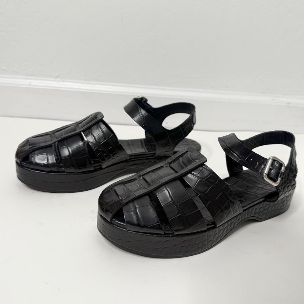 FREDA SALVADOR - Lizzie - Black Leather Platform Fisherman Sandals - 9.5 - NEW